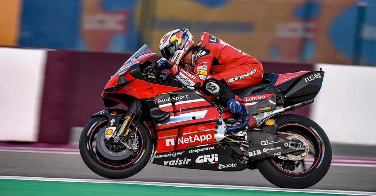 Win tickets voor de TT Assen en een motorola edge 60 pro