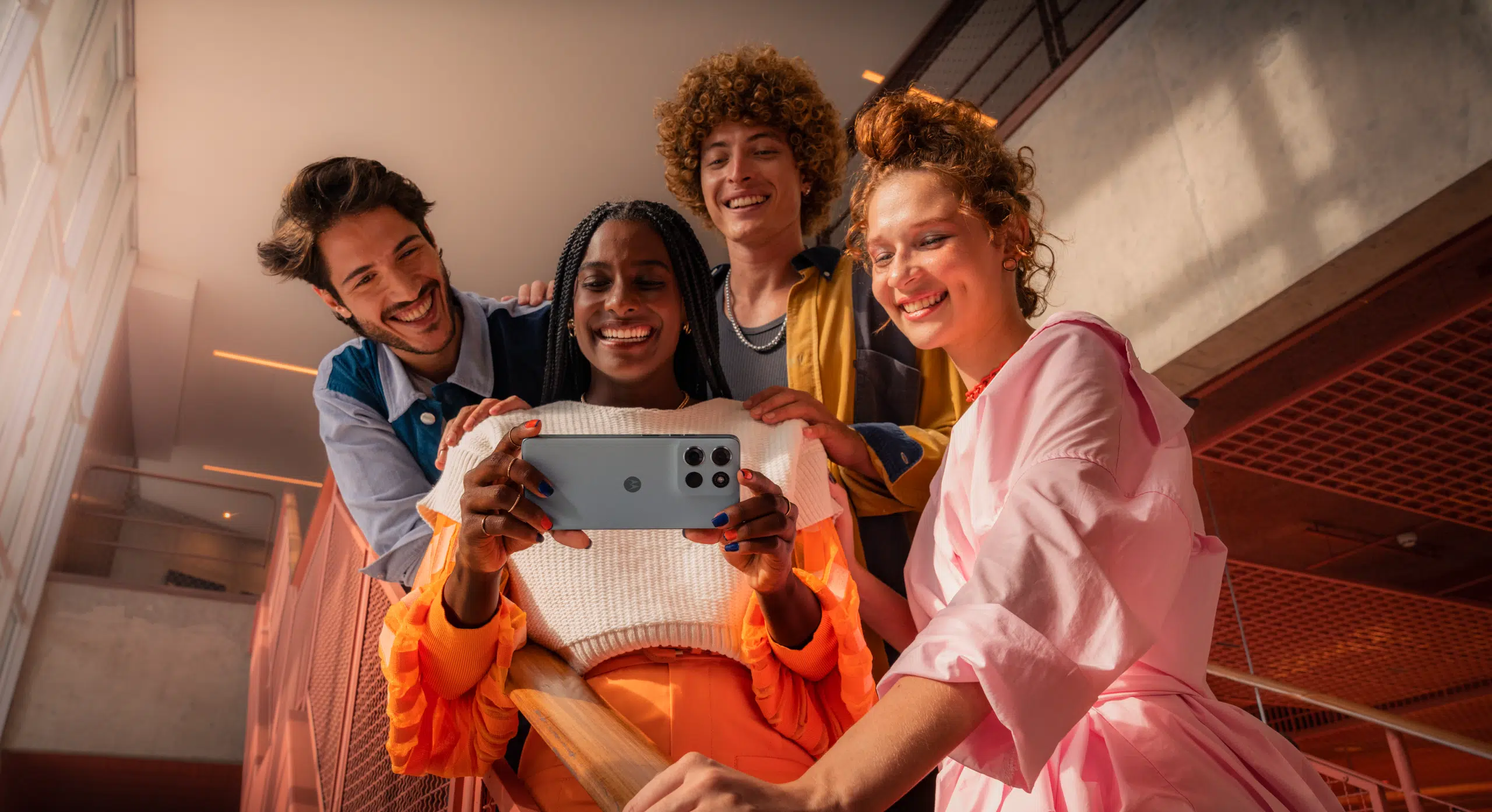 Tieners veilig om laten gaan met hun 1ste smartphone